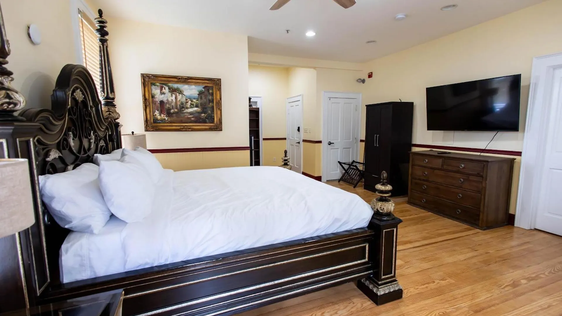 Apartment Sailfish Suite On Duval Key West
